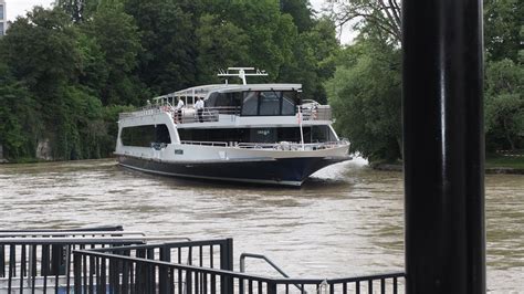 Grosse Schleusenfahrt Rheinfelden